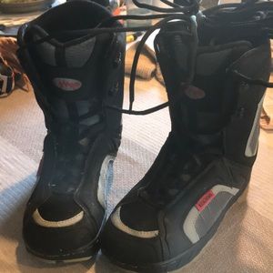Lamar snowboarding boots